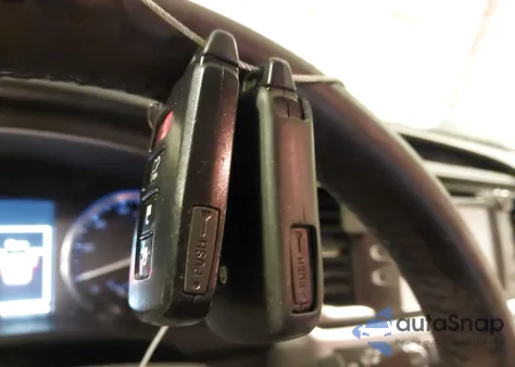 2014 Toyota Highlander Xle V6 from USA, damaged, VIN 5TDJKRFH9ES028450